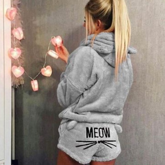 Brand new MEOW plushy comfy cozy lounge set. 🐱 GREY!✨ - Picture 2 of 14